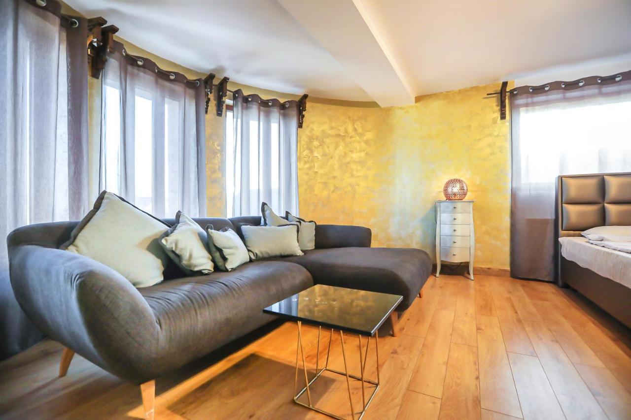 Transilvania Mansion Braşov Esterno foto