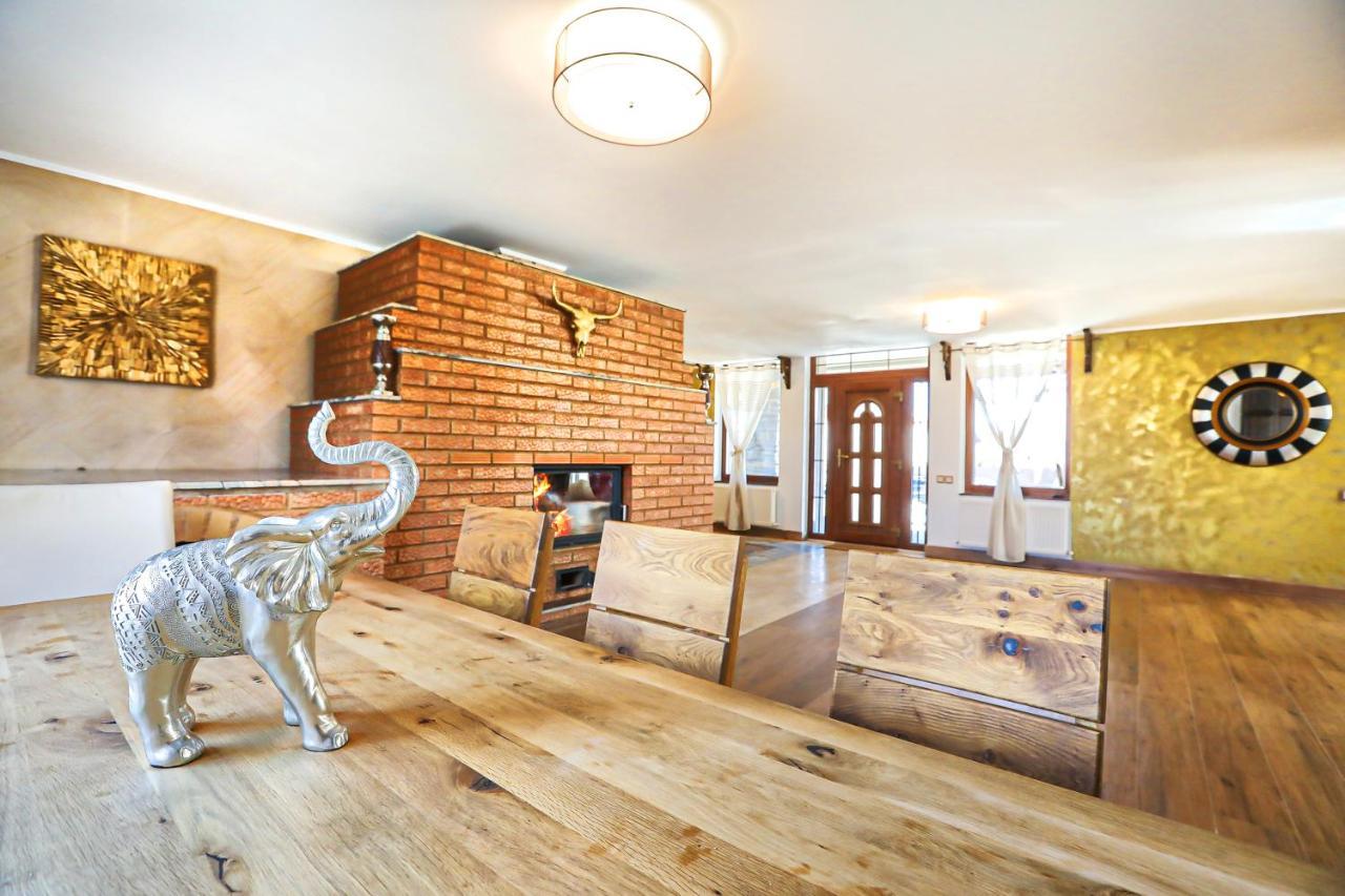 Transilvania Mansion Braşov Esterno foto