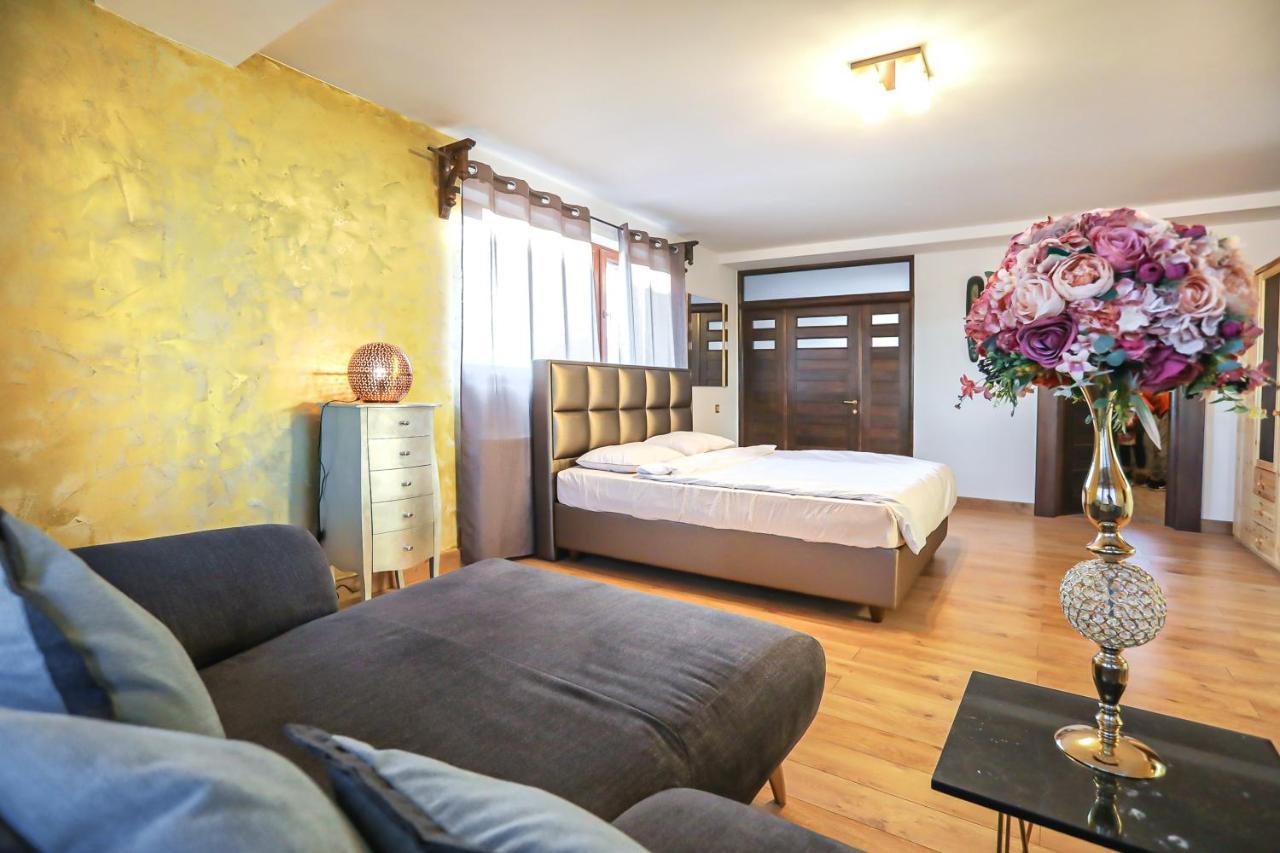 Transilvania Mansion Braşov Esterno foto